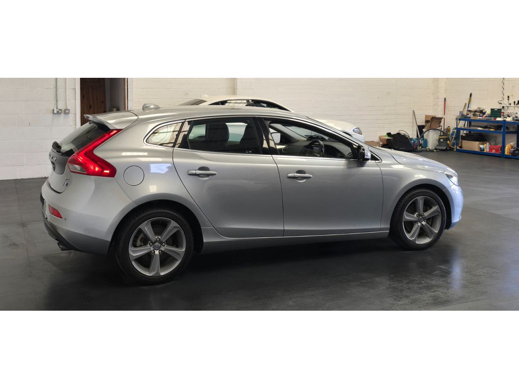 2014 Volvo V40