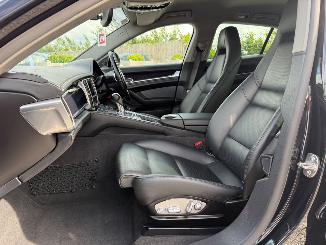2015 Porsche Panamera
