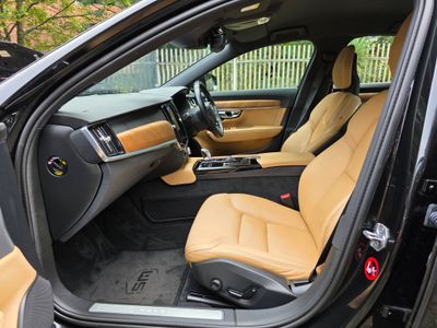 2019 Volvo S90