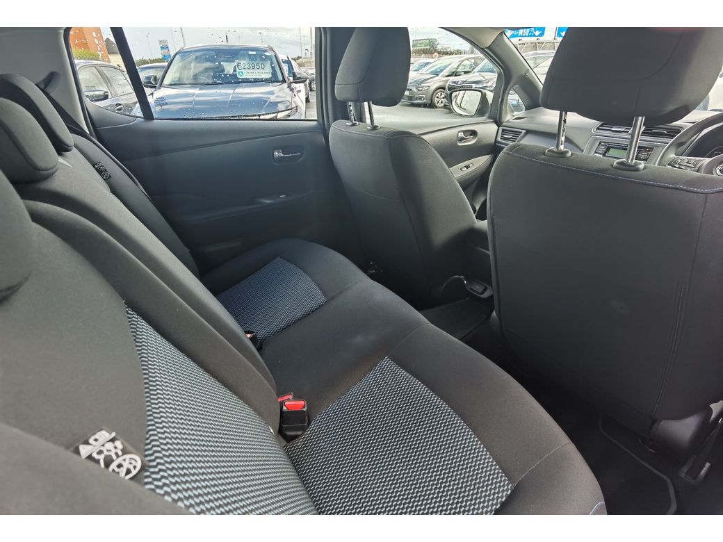 2023 Nissan Leaf