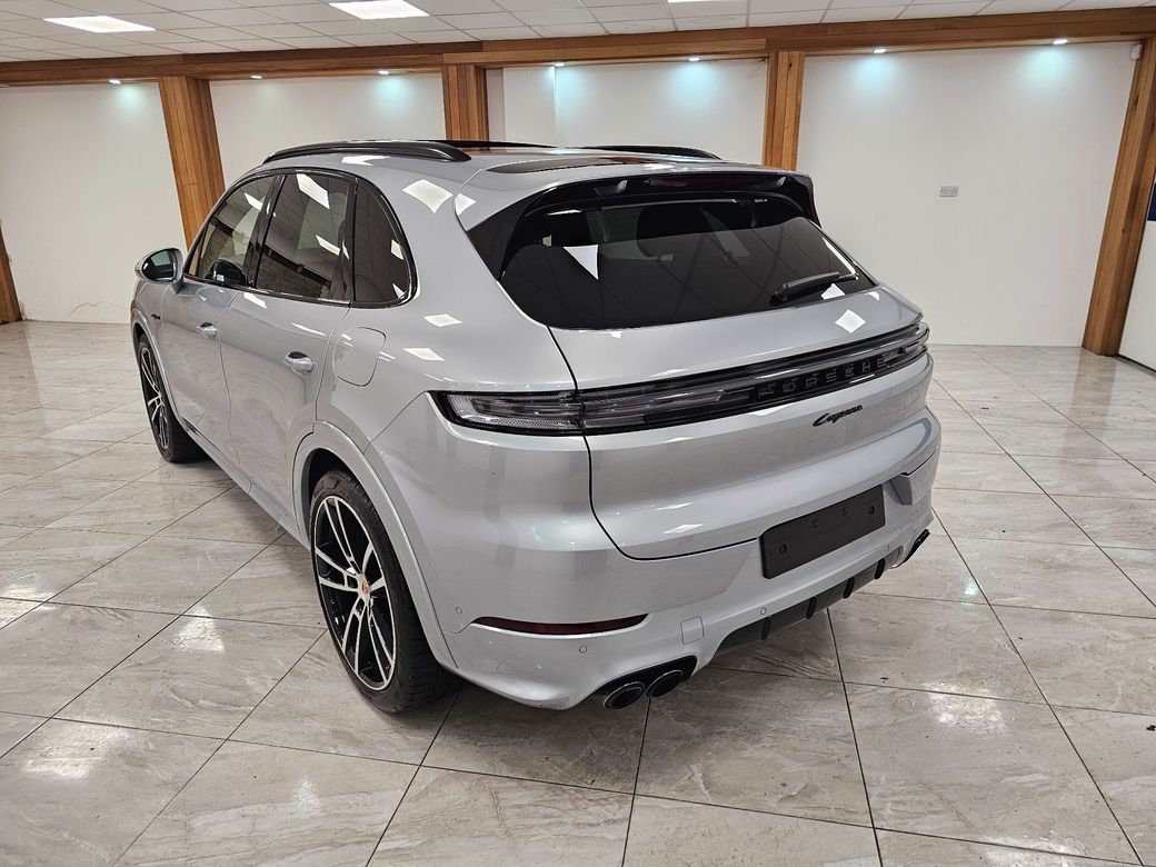 2025 Porsche Cayenne