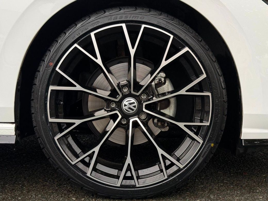 2024 Volkswagen Golf