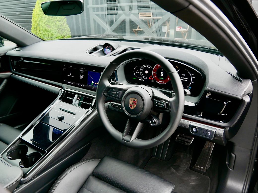 2025 Porsche Panamera