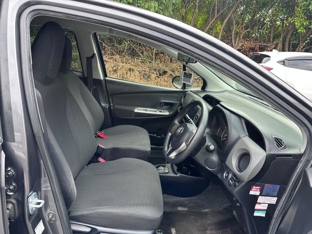 2015 Toyota Vitz