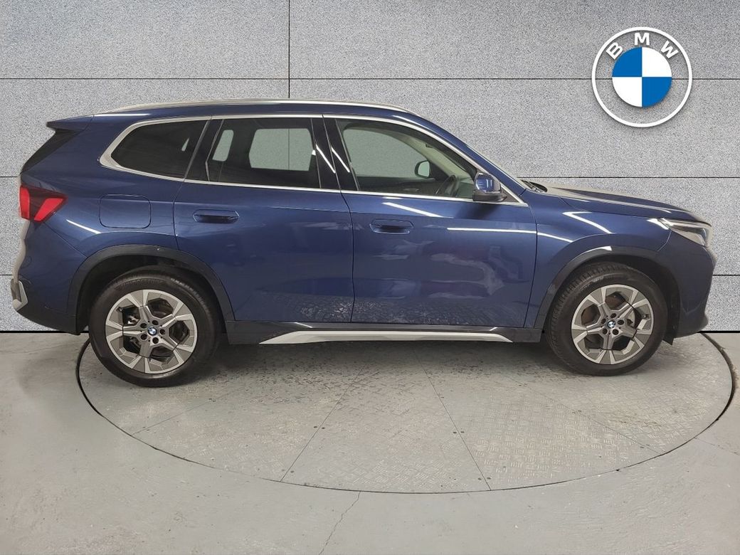 2025 BMW X1