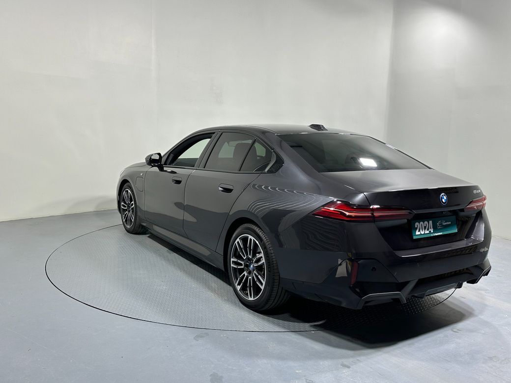2024 BMW 5 Series