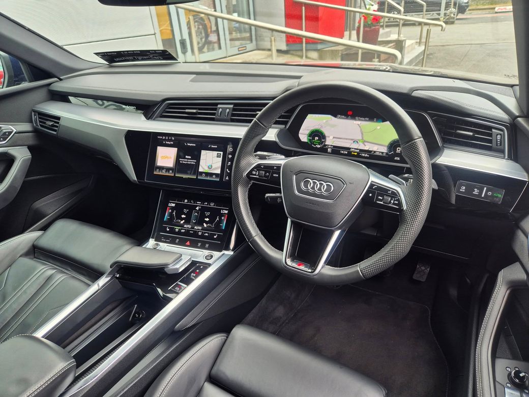 2022 Audi e-tron