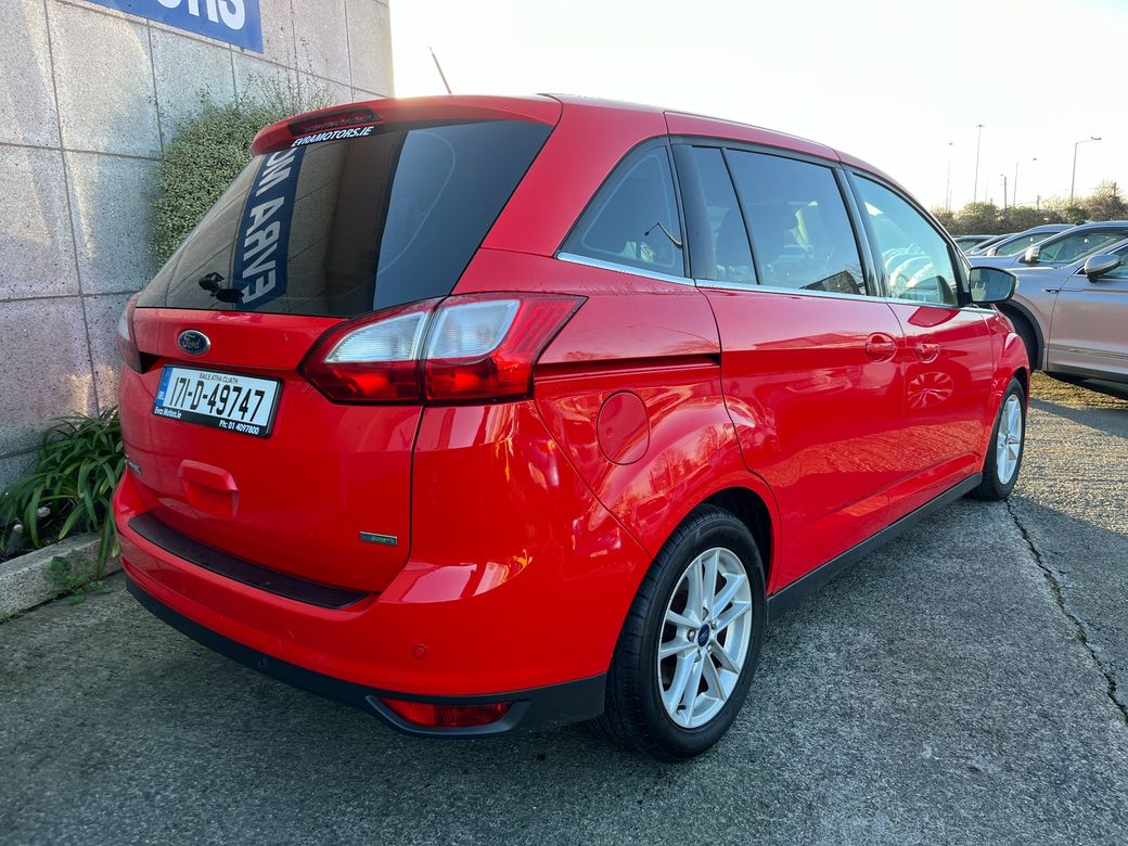 2017 Ford Grand C-Max