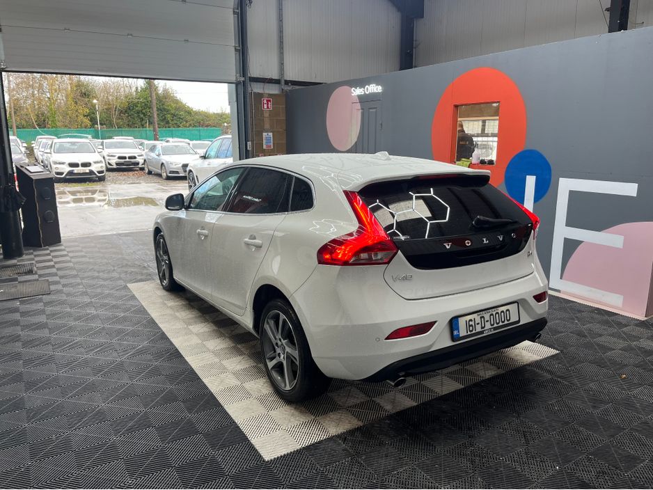 2016 Volvo V40
