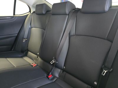 2023 Lexus ES 300h