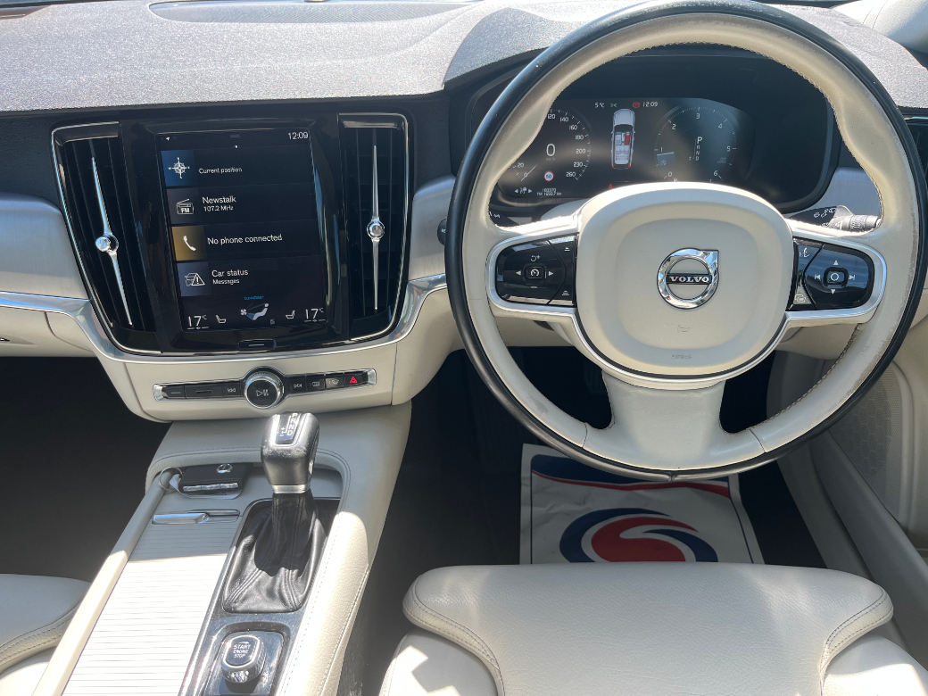 2020 Volvo V90