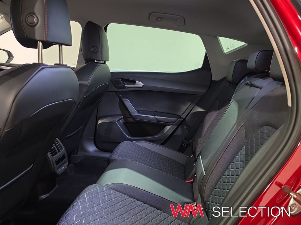 2025 SEAT Leon