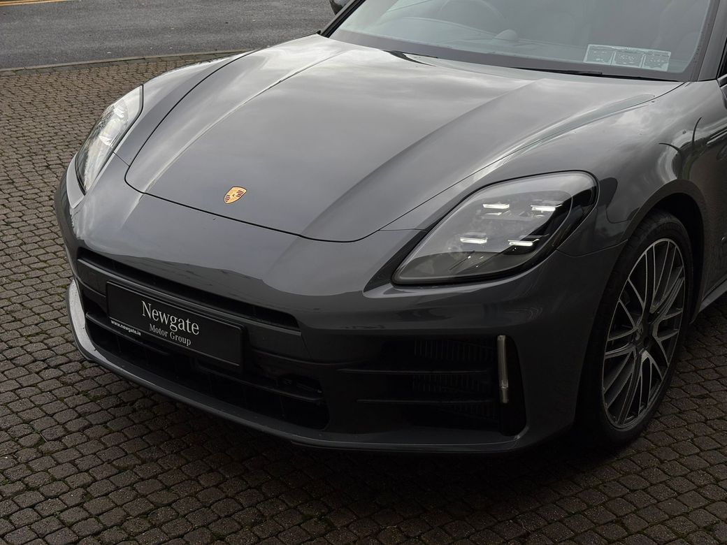 2025 Porsche Panamera