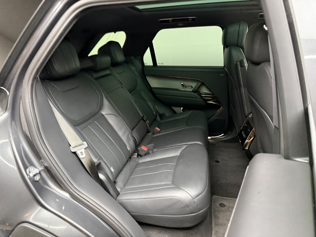 2025 Land Rover Range Rover Sport
