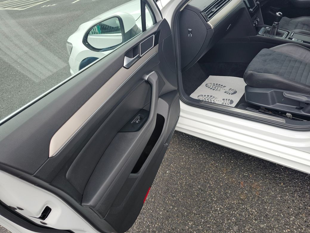 2016 Volkswagen Passat