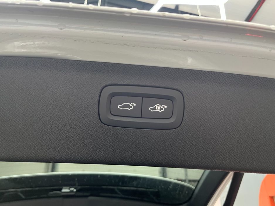 2023 Volvo XC90