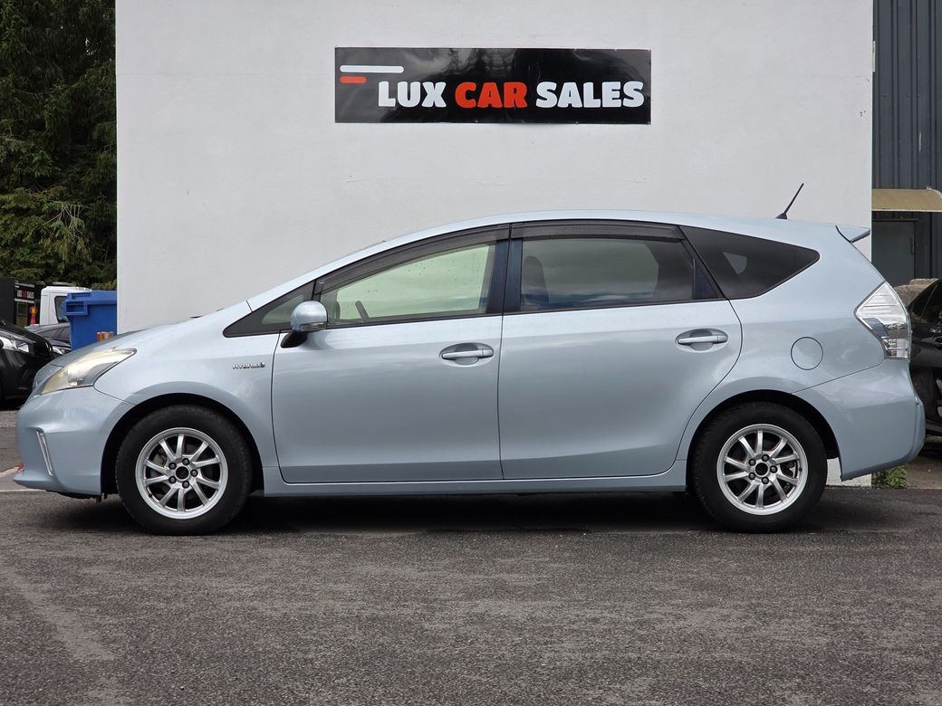 2013 Toyota Prius Alpha