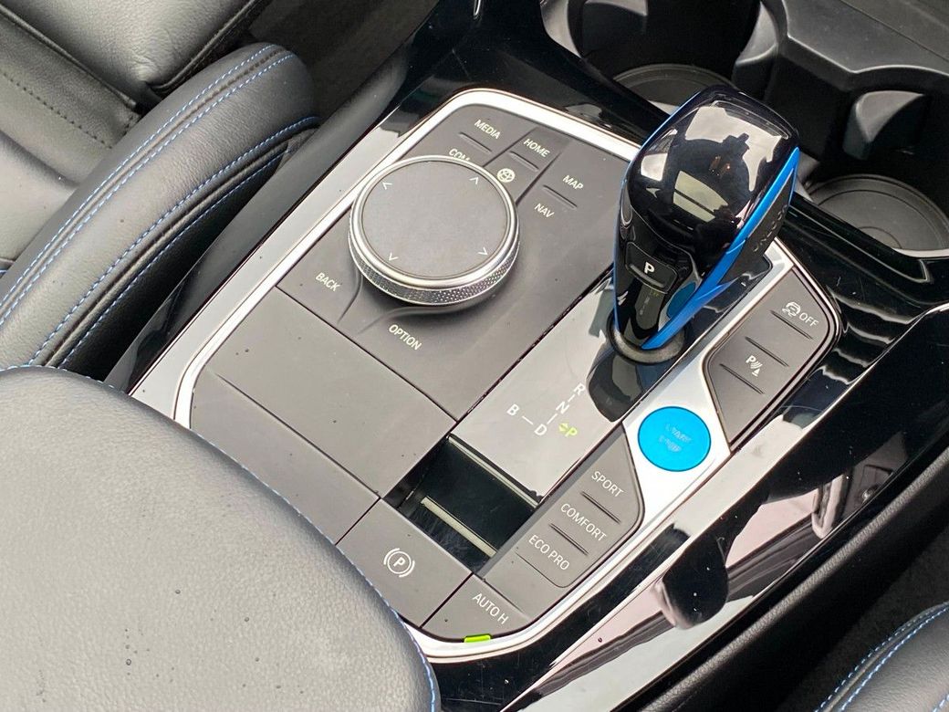 2022 BMW iX3