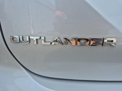 2023 Mitsubishi Outlander