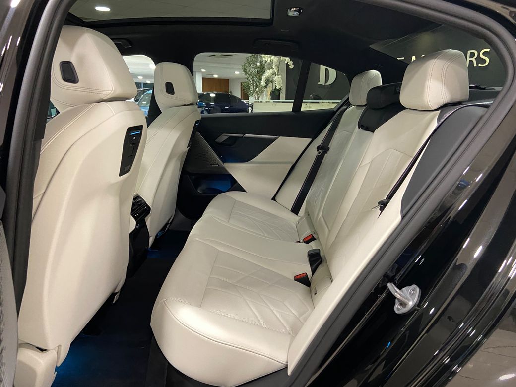 2025 BMW 5 Series