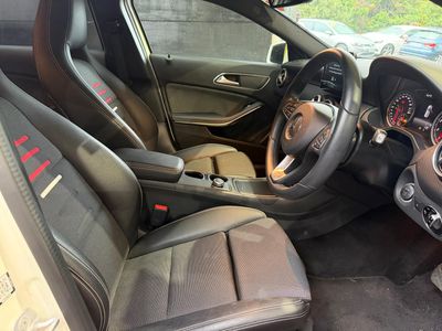 2017 Mercedes-Benz A 180