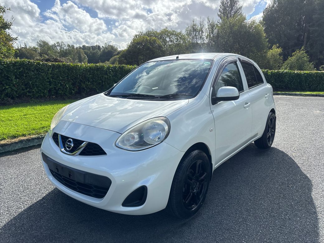 2017 Nissan March