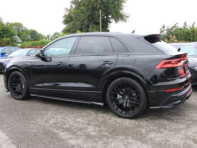 2023 Audi Q8
