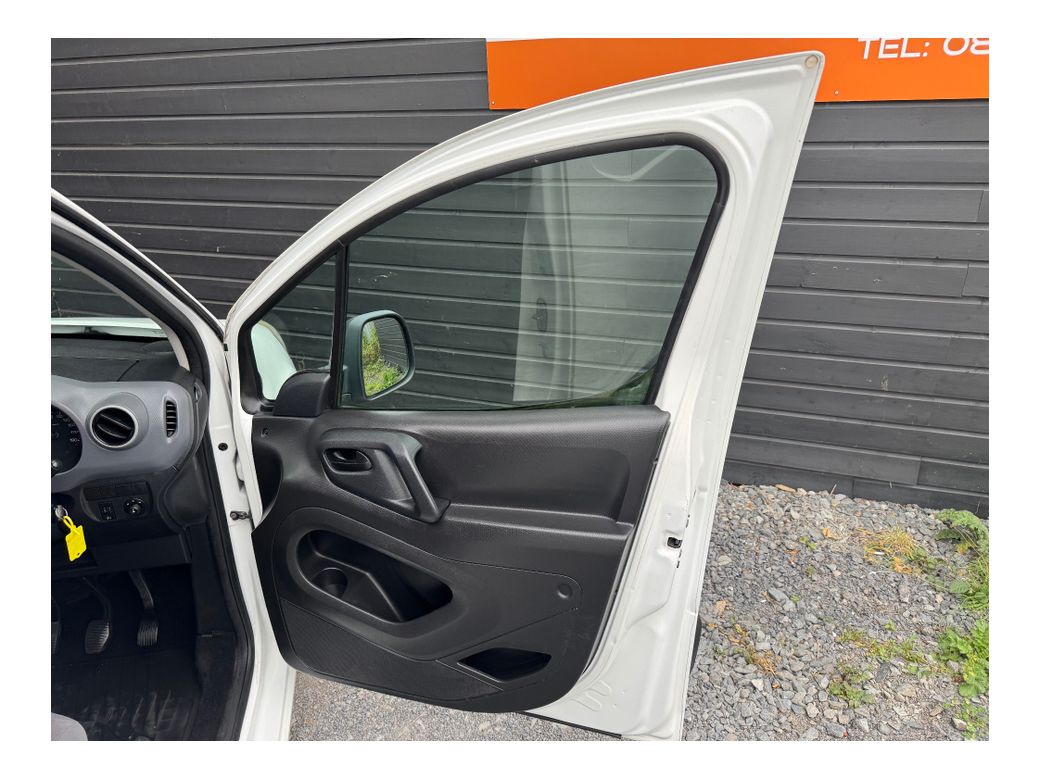 2012 Peugeot Partner