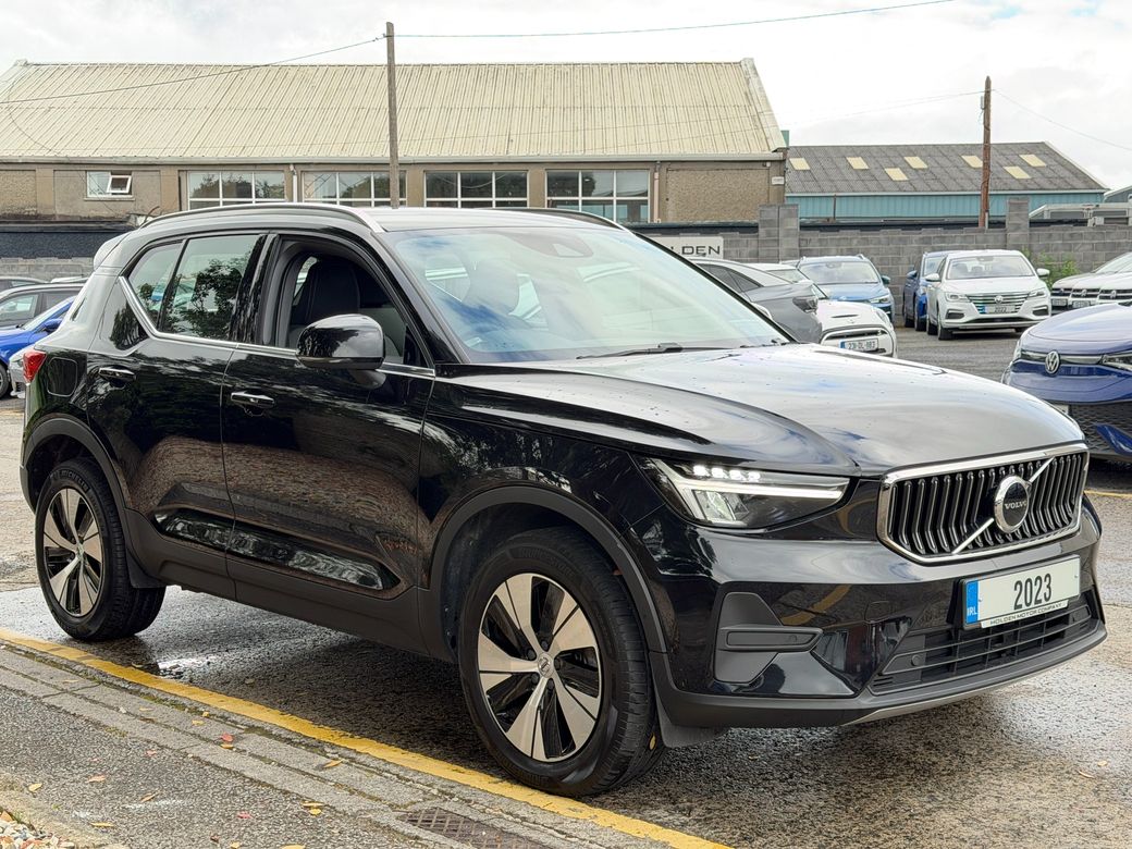 2023 Volvo XC40