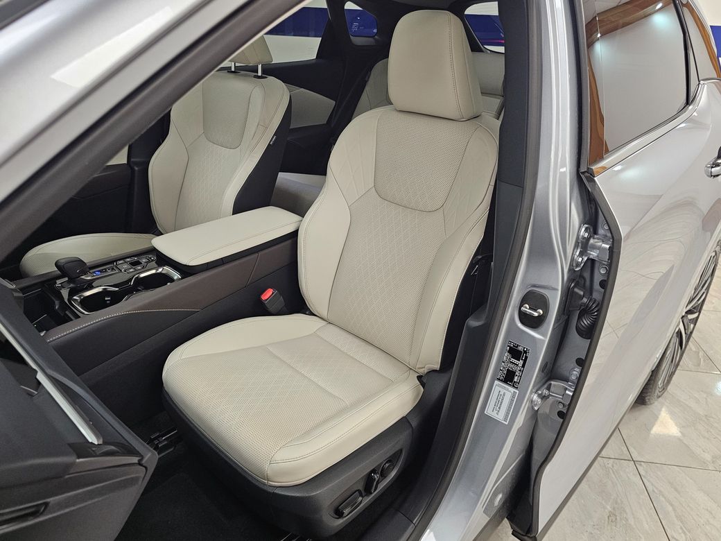 2026 Lexus RX450h+