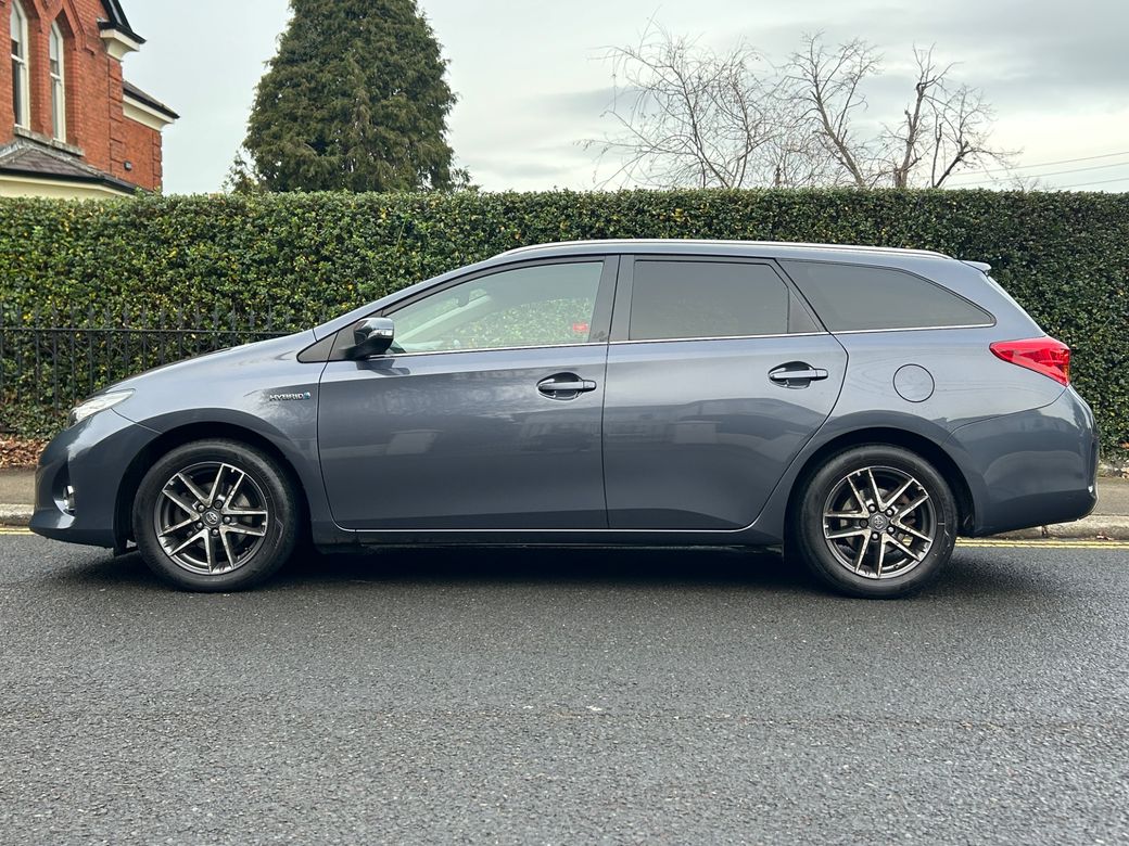 2015 Toyota Auris