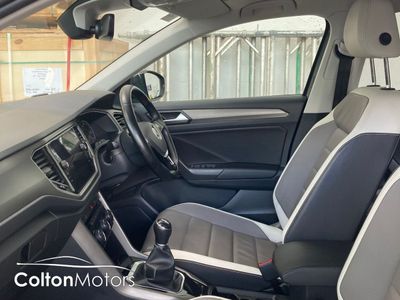 2022 Volkswagen T-Roc