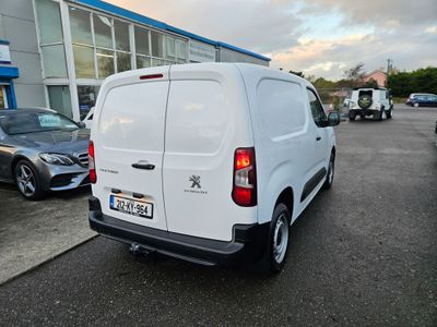 2021 Peugeot Partner