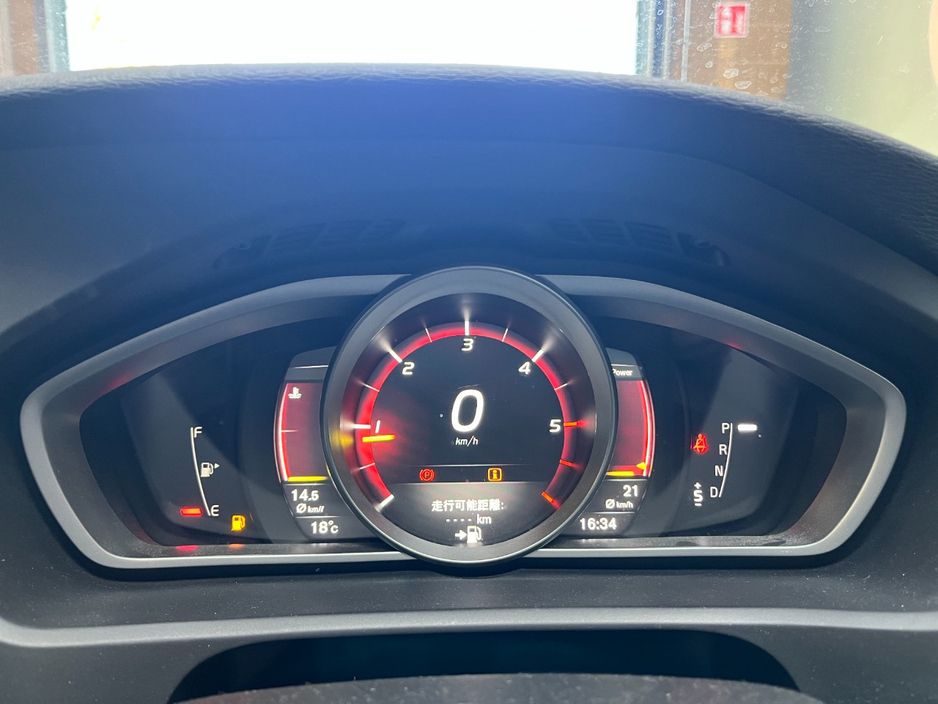 2017 Volvo V40