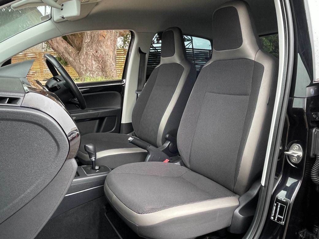 2016 Volkswagen up!