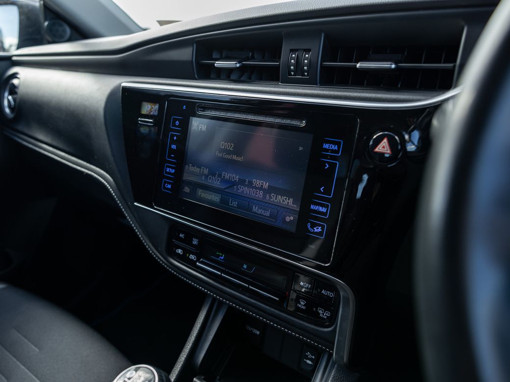 2017 Toyota Auris