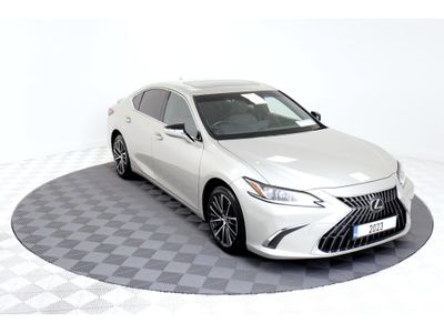 2023 Lexus ES 300h