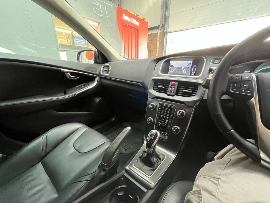 2015 Volvo V40