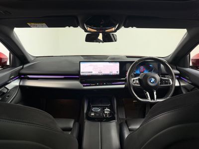 2024 BMW 530