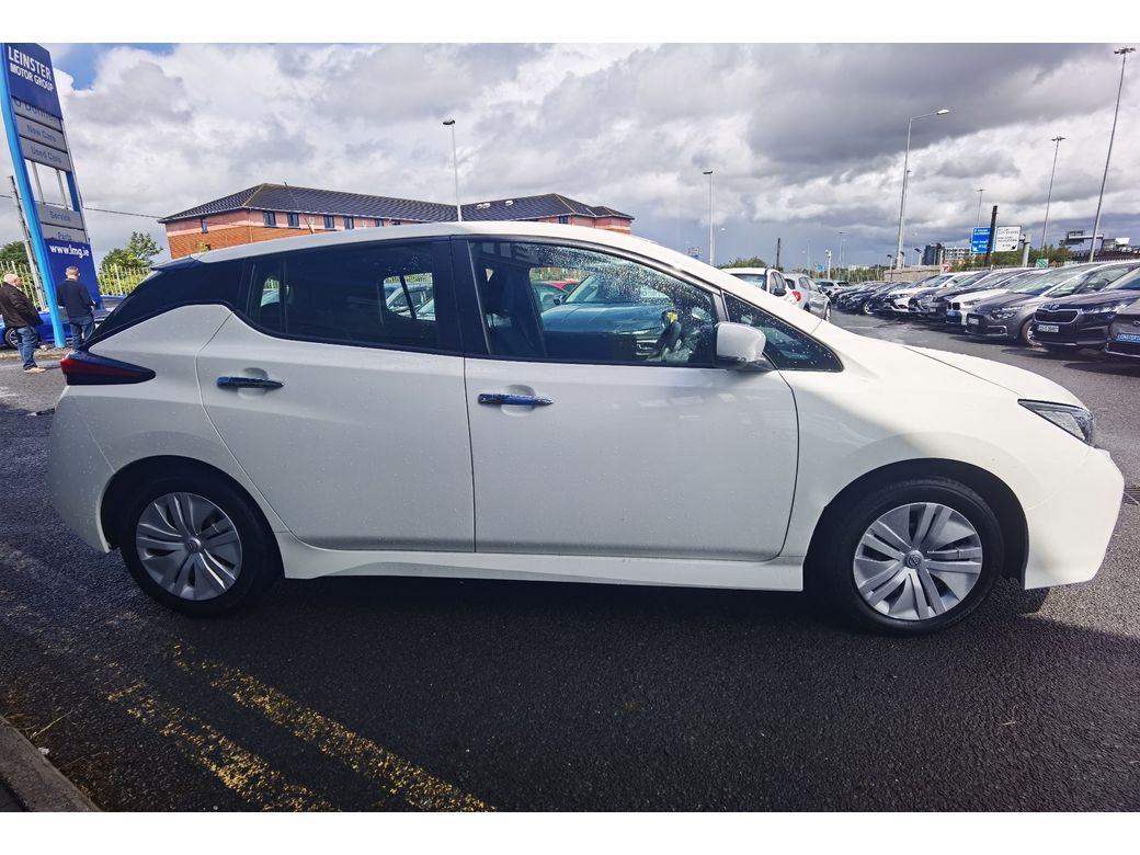 2023 Nissan Leaf
