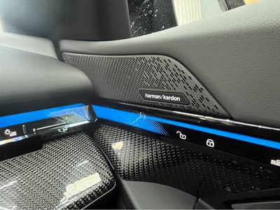 2025 BMW i5