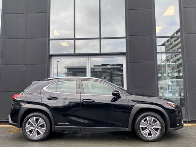 2022 Lexus UX 300e