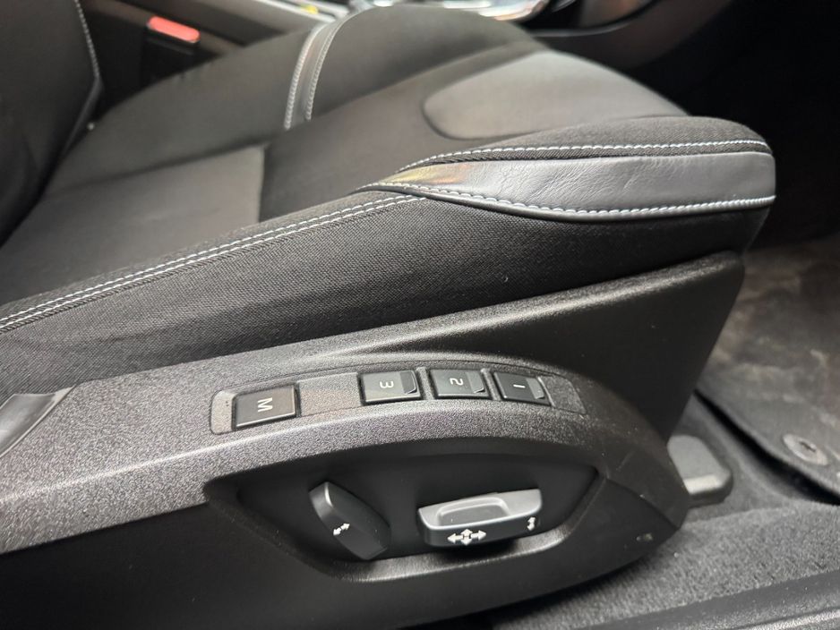 2017 Volvo V40