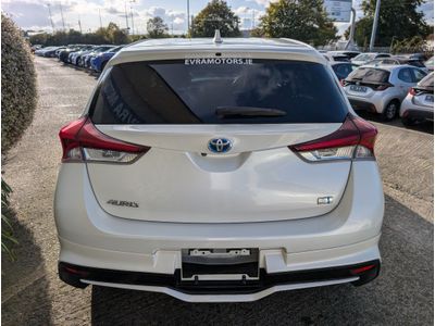 2016 Toyota Auris