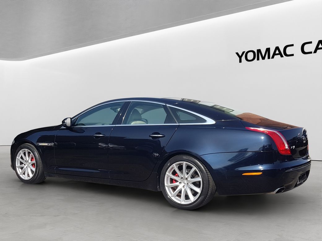 2011 Jaguar XJ