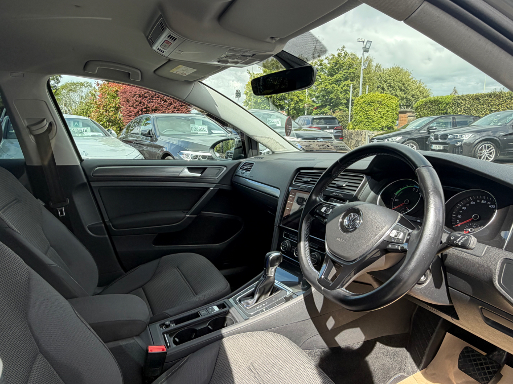 2018 Volkswagen E-Golf