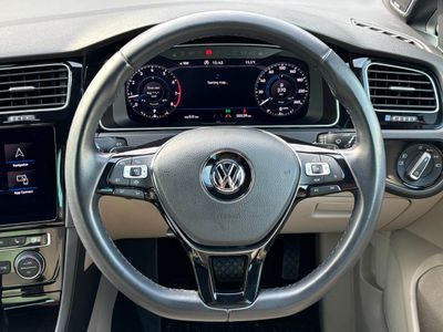 2019 Volkswagen Golf