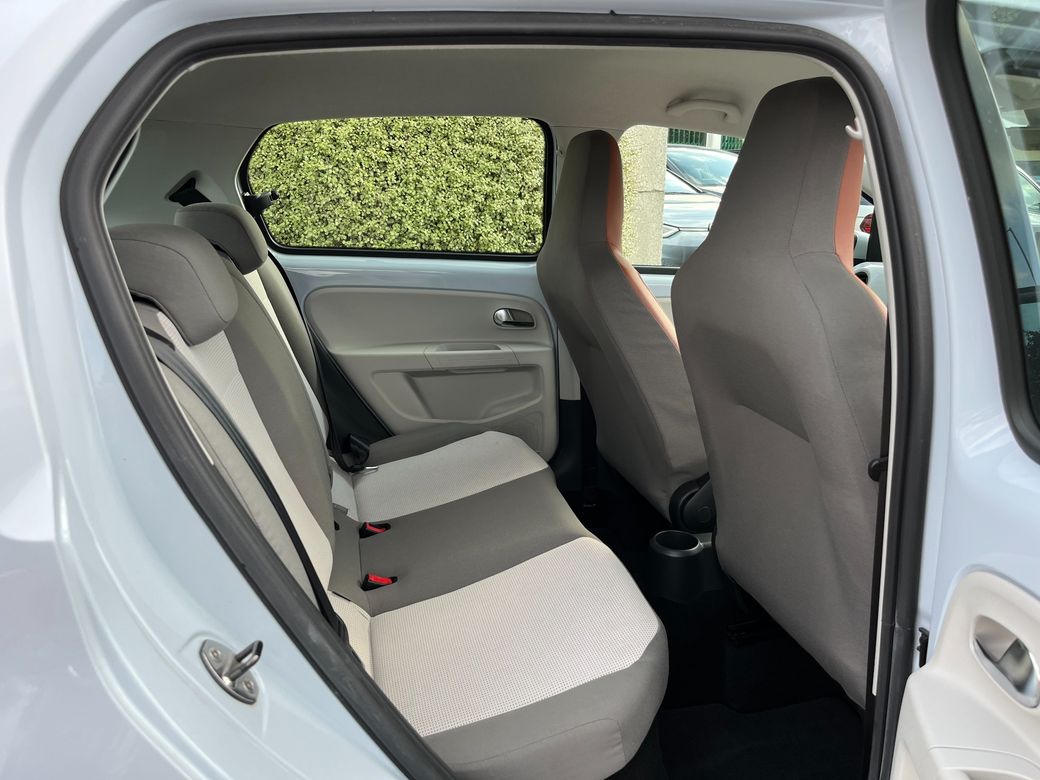 2013 Volkswagen up!