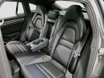 2023 Porsche Panamera