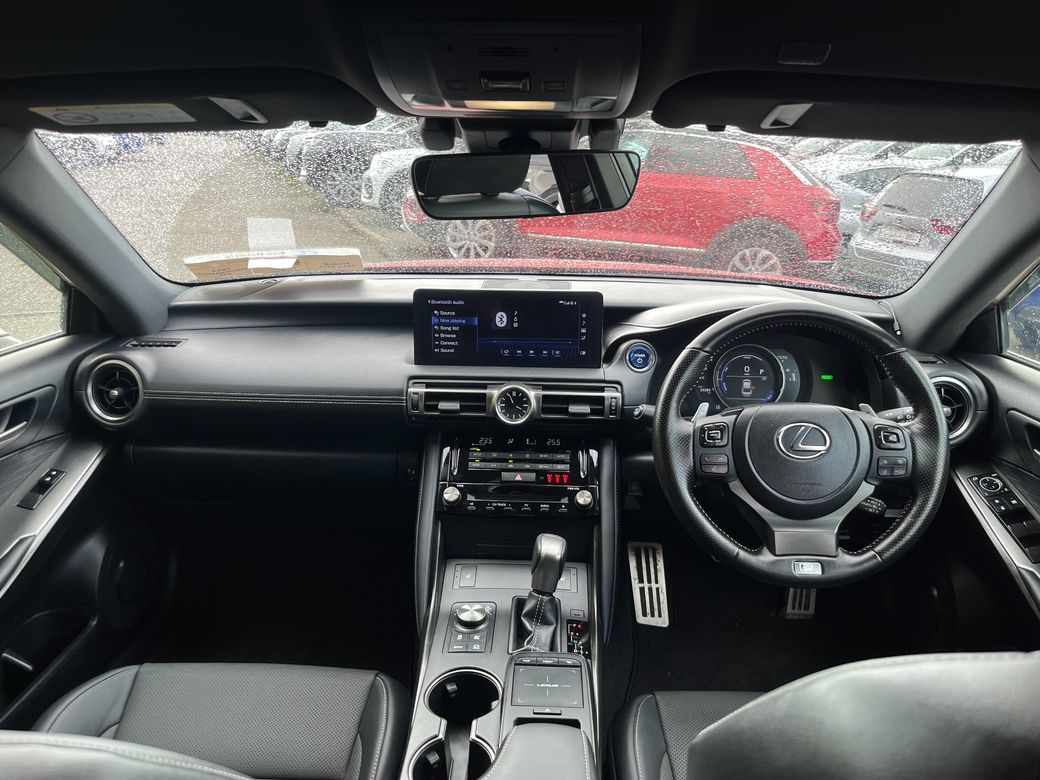 2020 Lexus IS 300h
